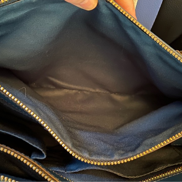 Coach shoulder Bag - Picture 2 of 12